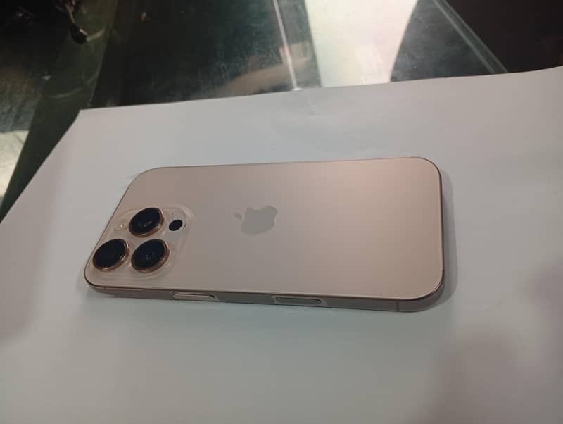 iphone 16 pro 7