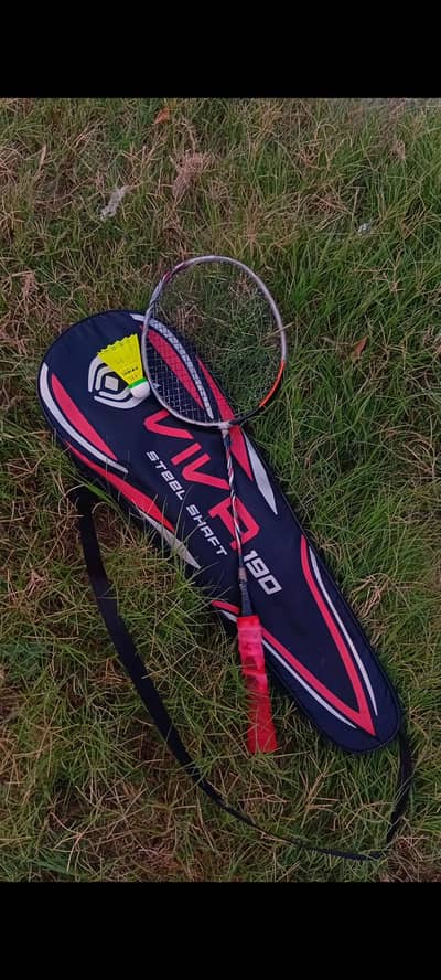 Viva 190 (steel shaft] with bag & yonex shuttlecock.