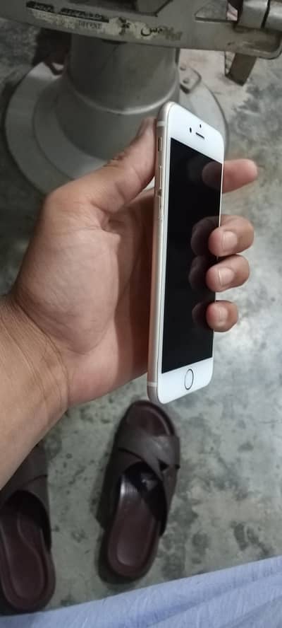 64 gb glitch modle all ok phone