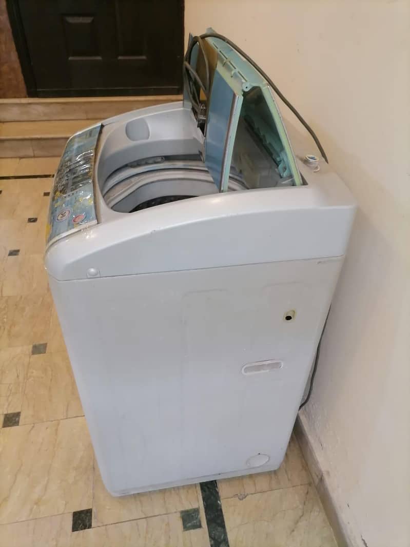 Haier Automatic Washing Machine. 0