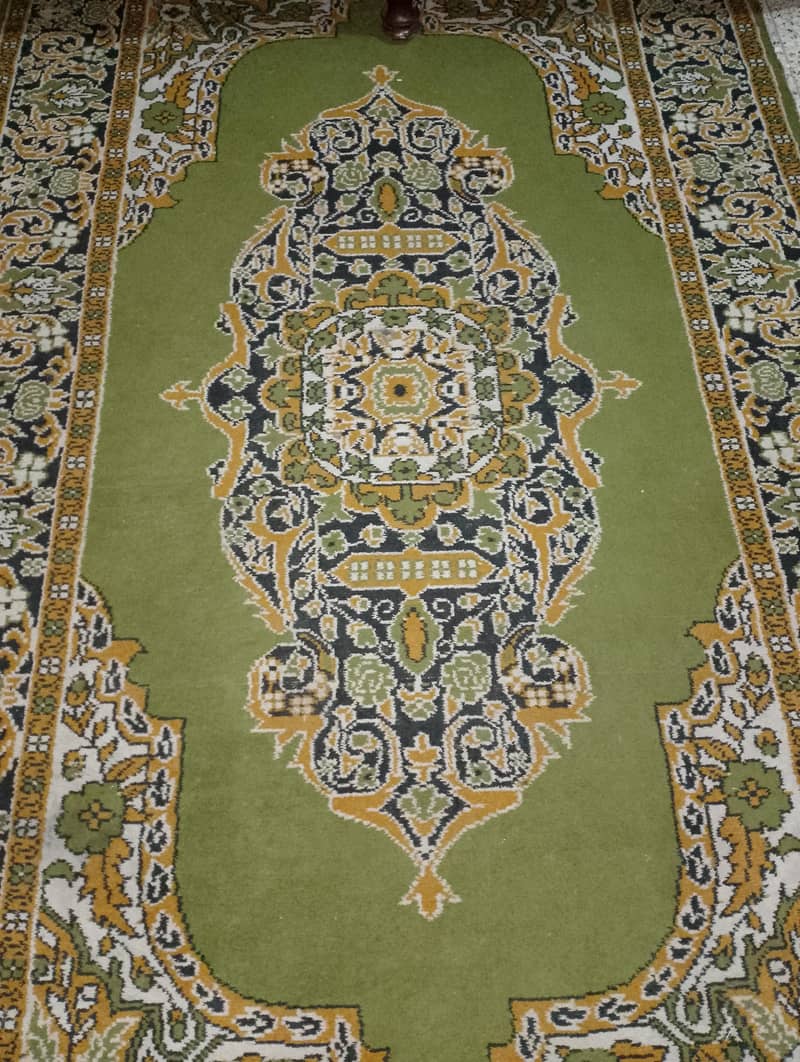 centre carpet 1