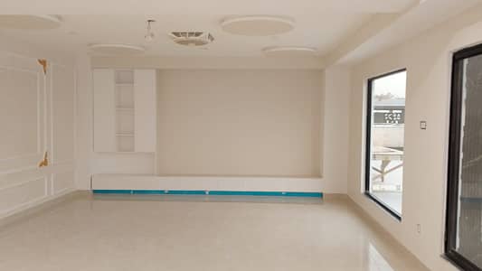 OFFICE FOR RENT / (TOP ROOF RESTURENT)