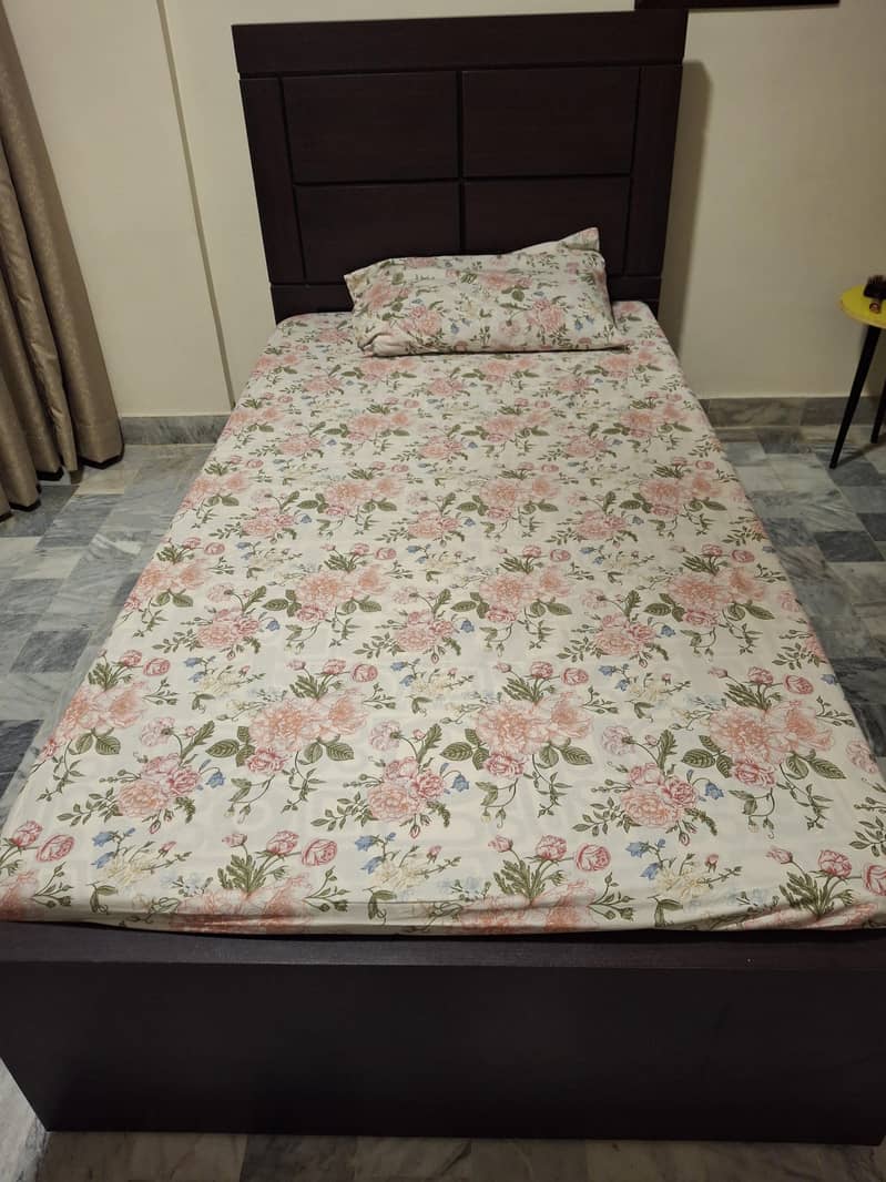 single bed 0