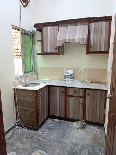 5 Marla Ground Portion For Rent ( Yasrab Colony )