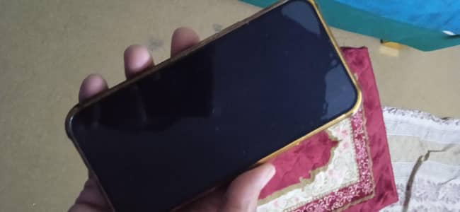 iPhone 13 Non Pta