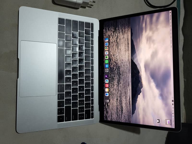 MacBook pro 2017 1