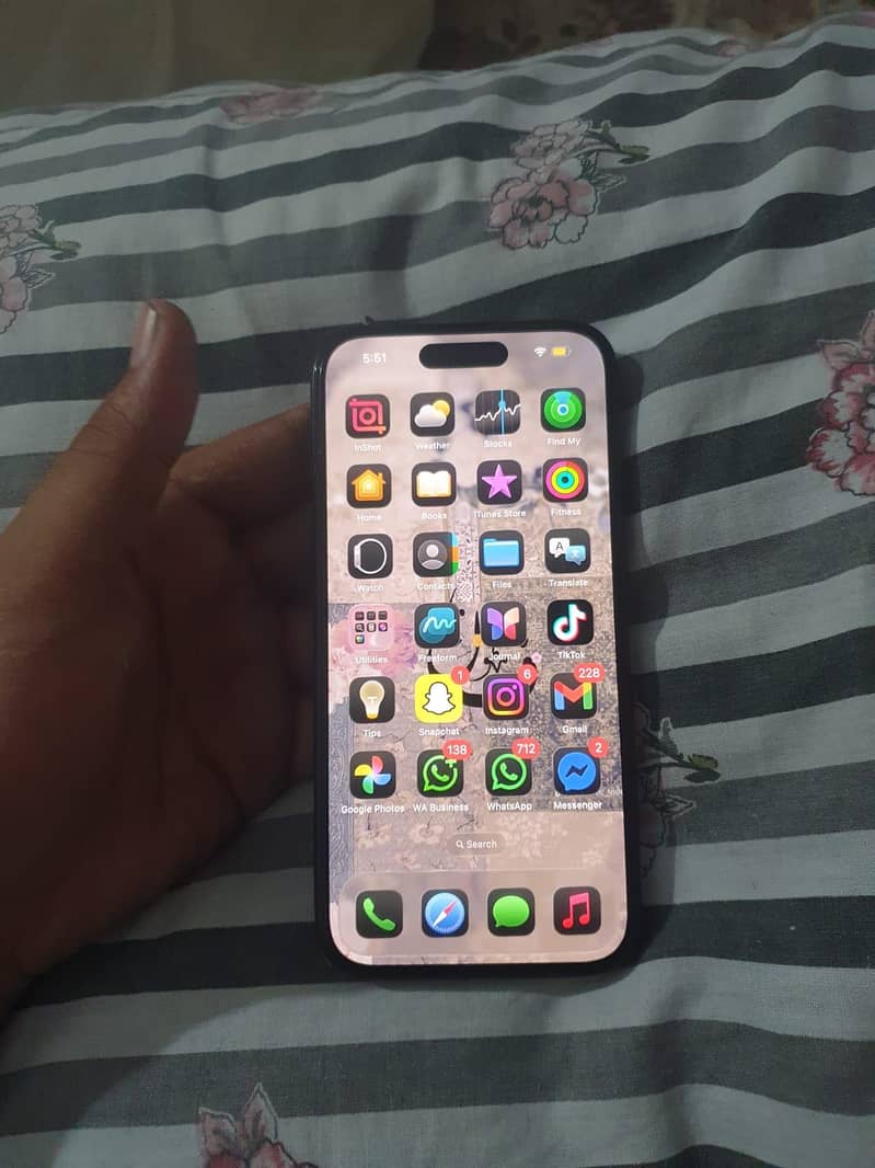 Iphone 15 2