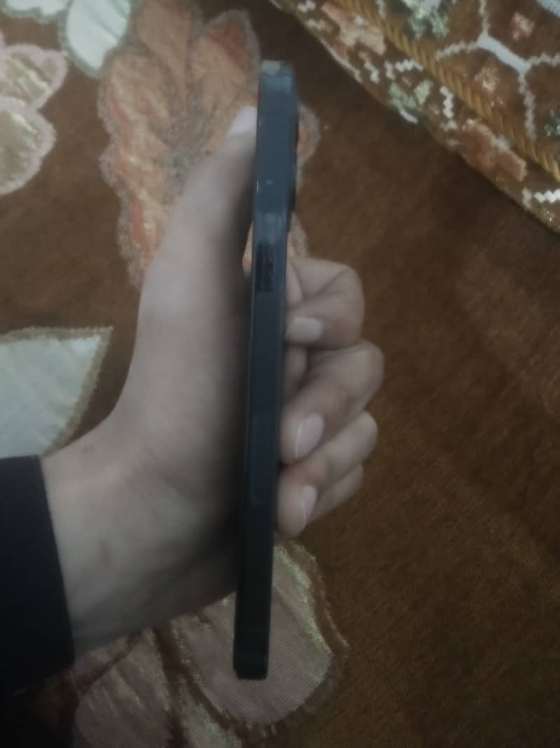 Iphone 12 pro 1