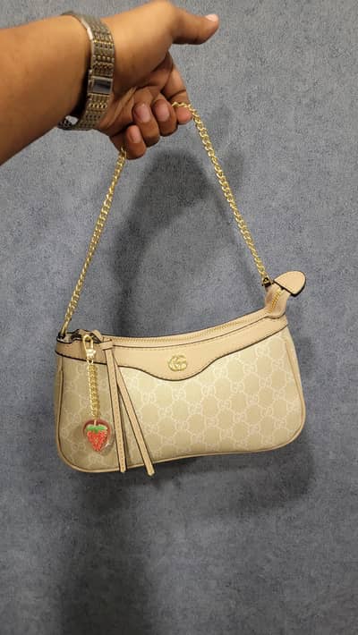 guucu terry  Shoulder bag For Sale