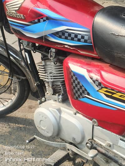 honda 125 2024  red color  all downmint clear fist onwer
