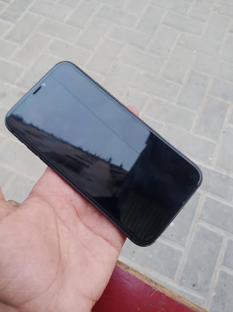 iPhone 11 jv 1