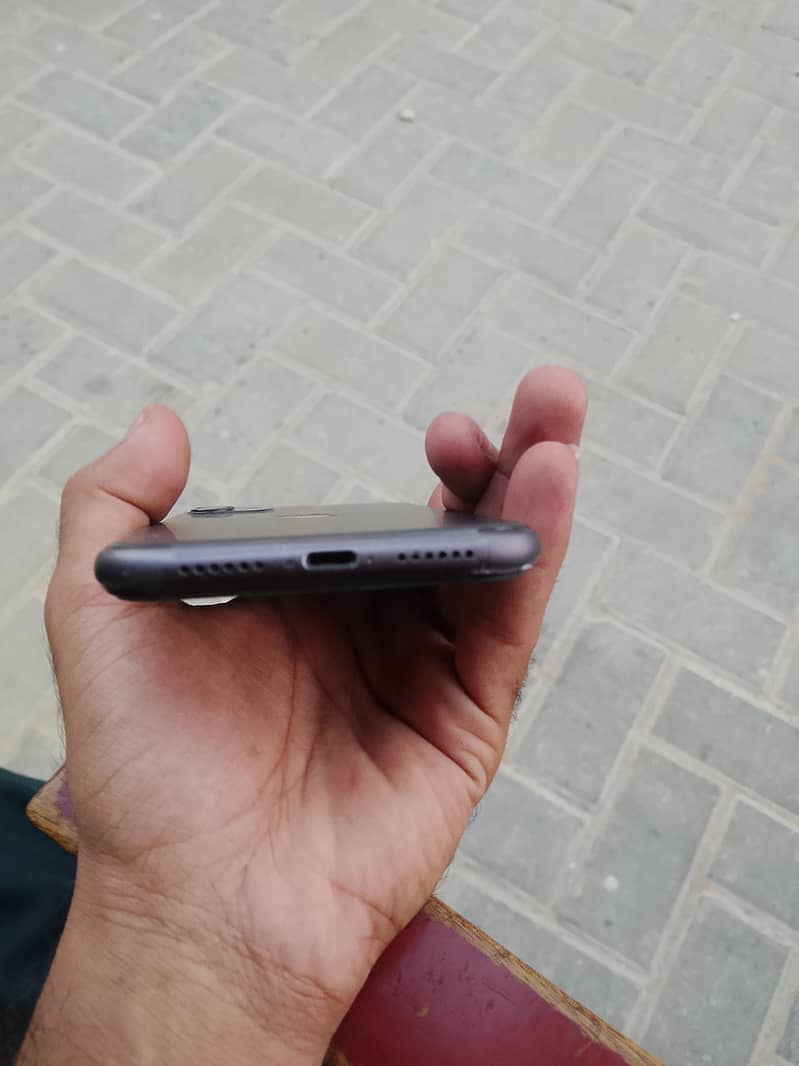 iPhone 11 jv 3