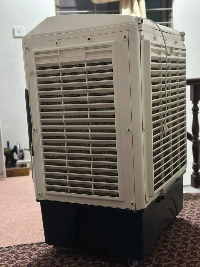 ECM 5000 PLUS 4