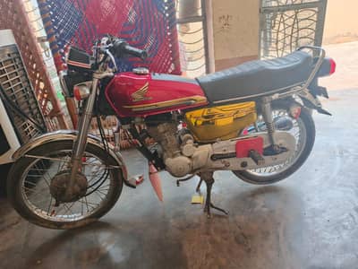 Honda CG 125 bilkul lush