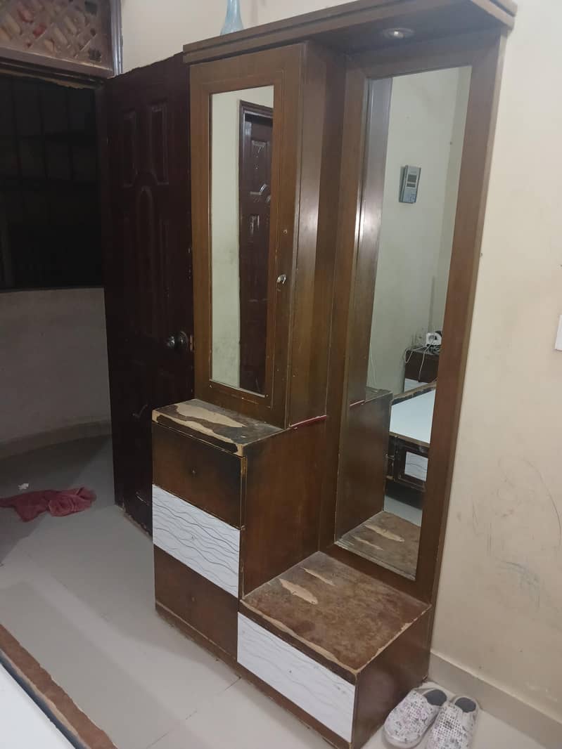 Bed, 2 side tables, dressing,  wardrobe 1