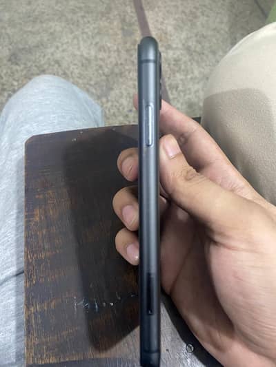 I phone 11 non pta JV 128GB BH 93 Black color 10/10