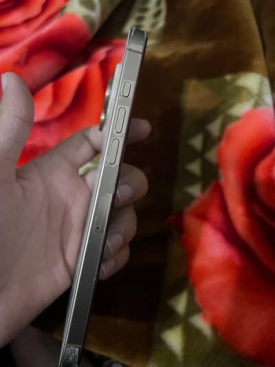 I phone 16 pro mix