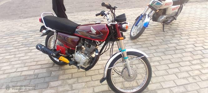 honda 125 2020 10/10 condition engine like zero Meter sound