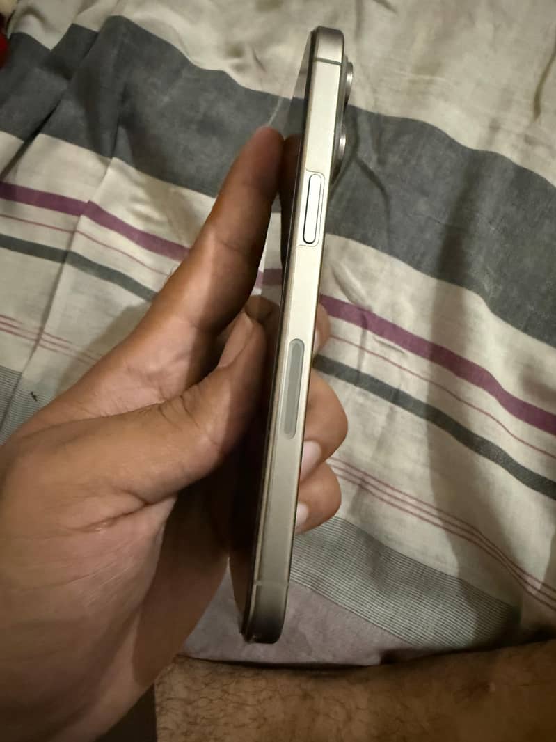 iPhone 15 pro max 1