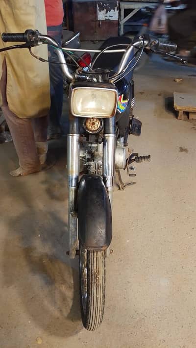 hero 2004 model