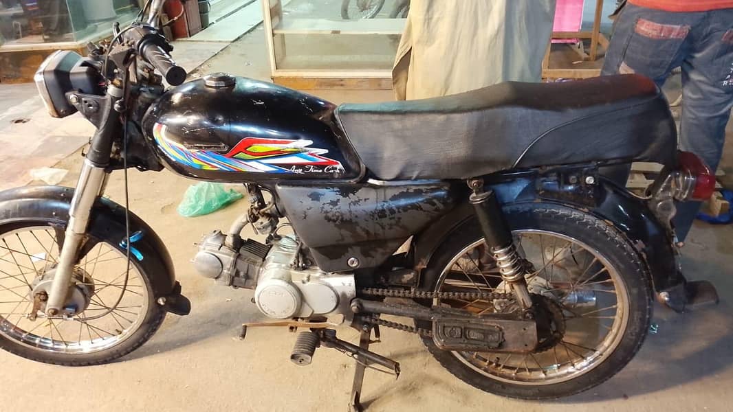 hero 2004 model 1