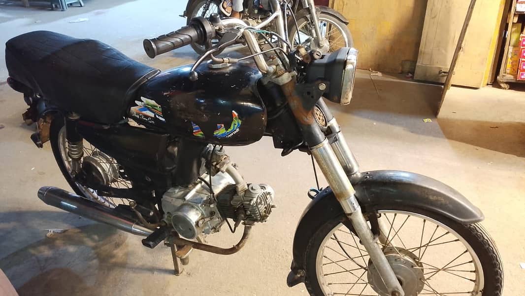 hero 2004 model 2