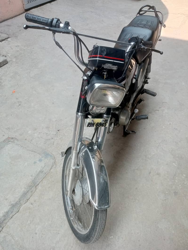 HERO CD70 0