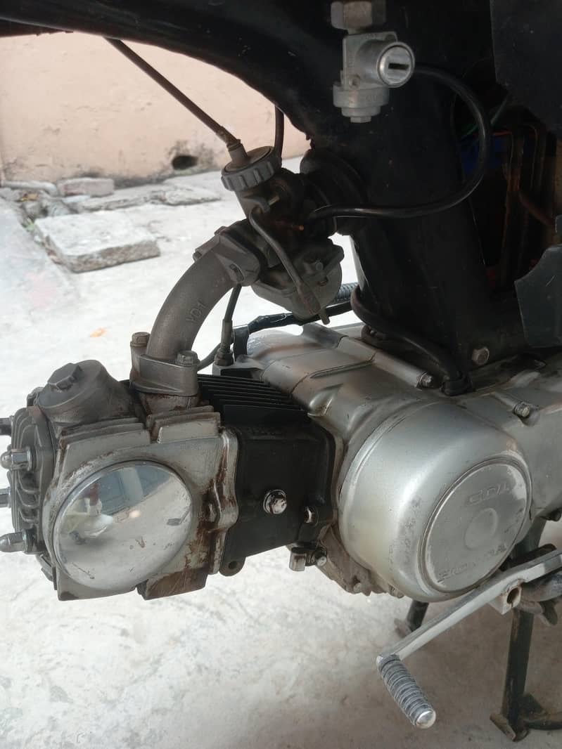 HERO CD70 1