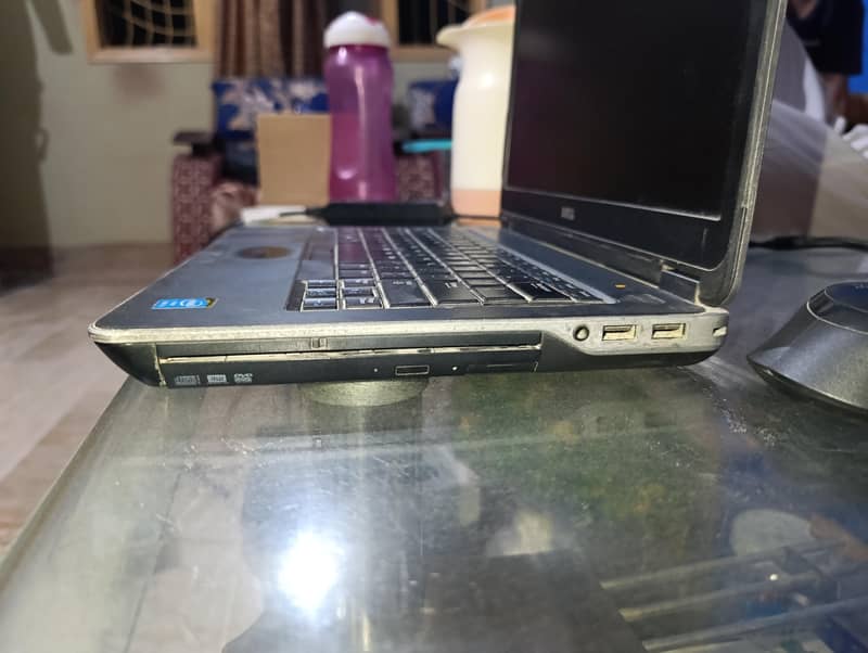 Dell Latitude E6440 1