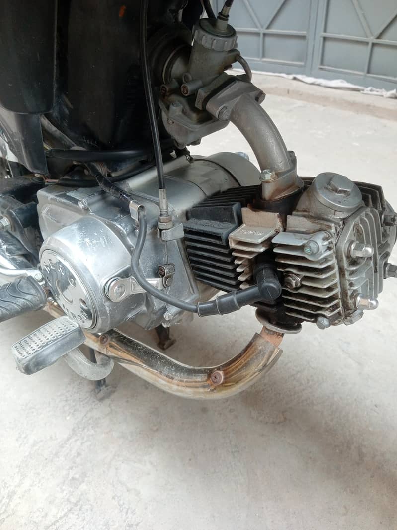 HERO CD70 2