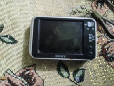 Sony cyber shot DSC n-2