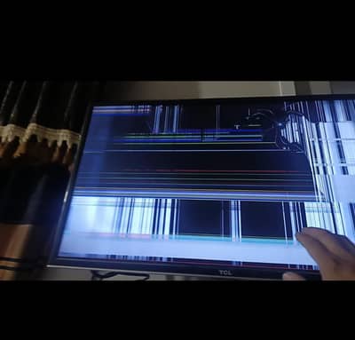 32-in tcl lcd panel demage urjant for sale