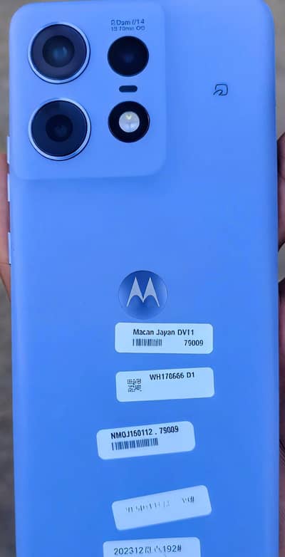 Urgent sell - Moto edge 50 pro - Lush Condition