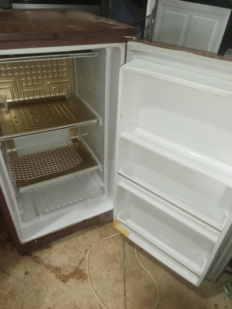 Sanyo freezer 2
