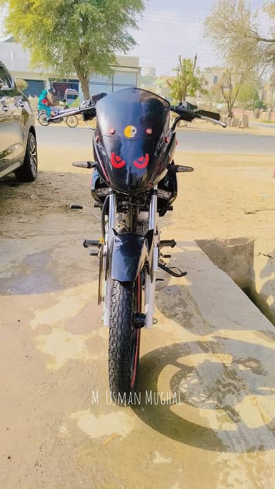 Yamaha Ybr 125  red colour