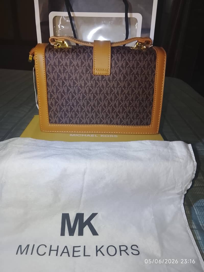 Michael kors 1