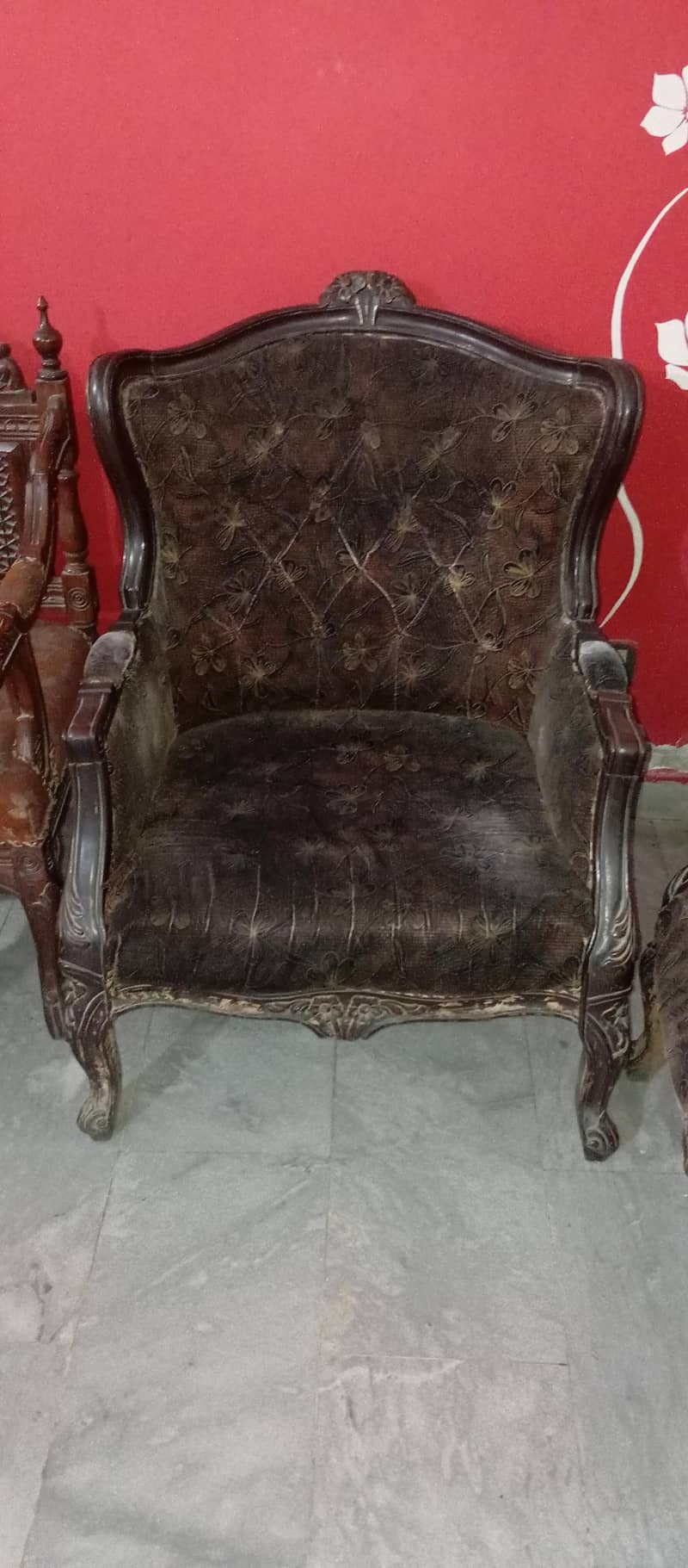 5seater sofa+ table 1