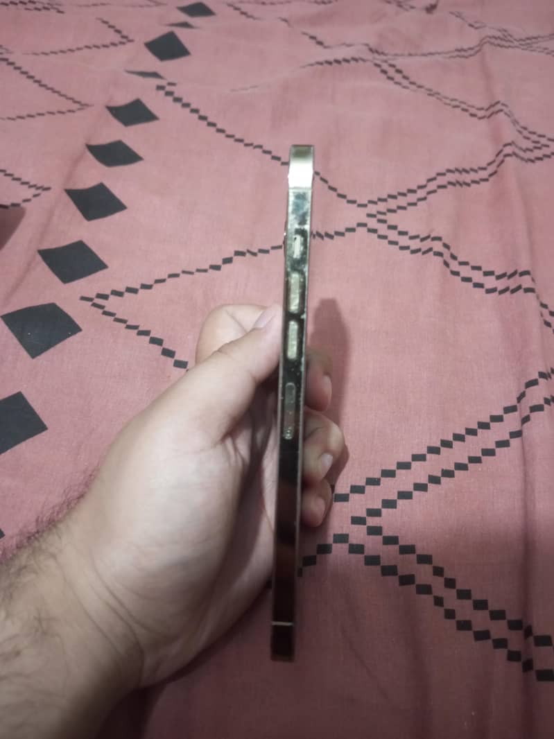 iphone 13 pro max 8