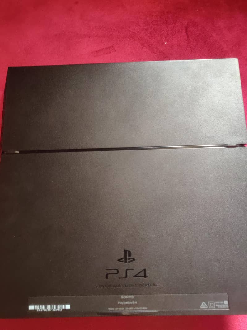 playstation 4 ( without controller) 1