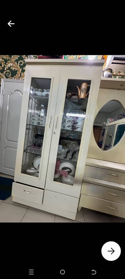 dressing and divider