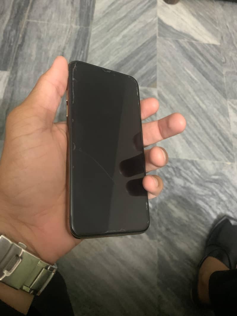 iphone xs 2