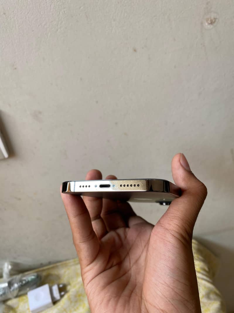 IPHONE 13 PRO MAX 3