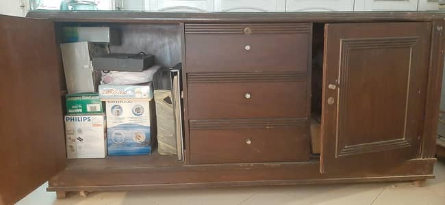 Side board