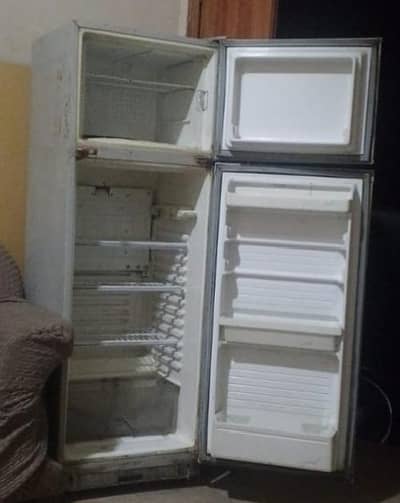Medium Size Fridge For Sale