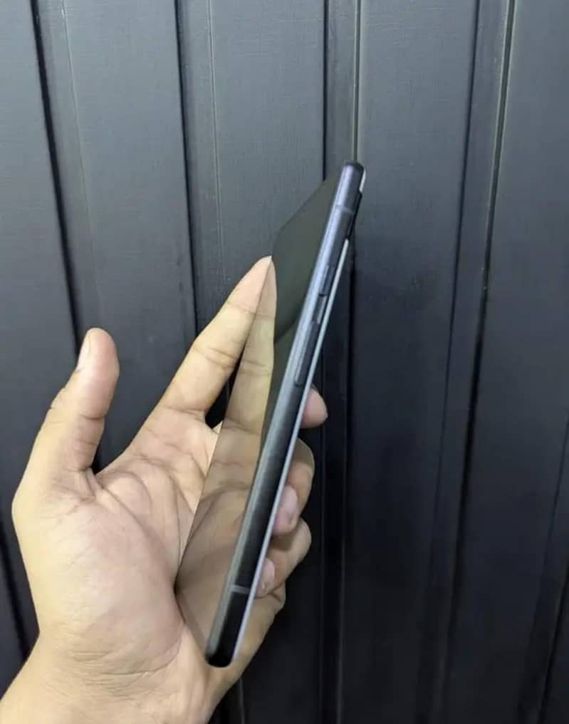Google pixel 6A 3