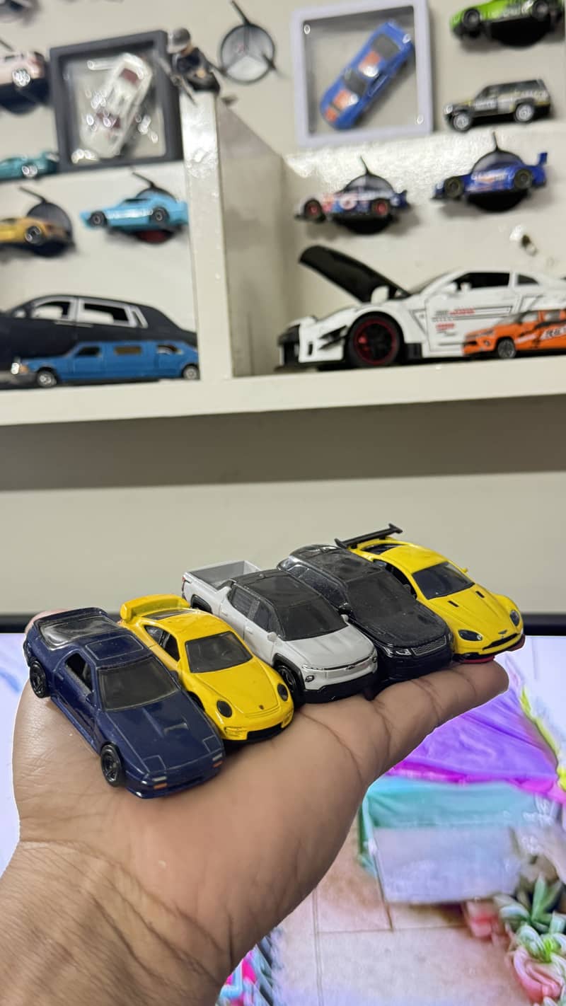 Hot wheels 12