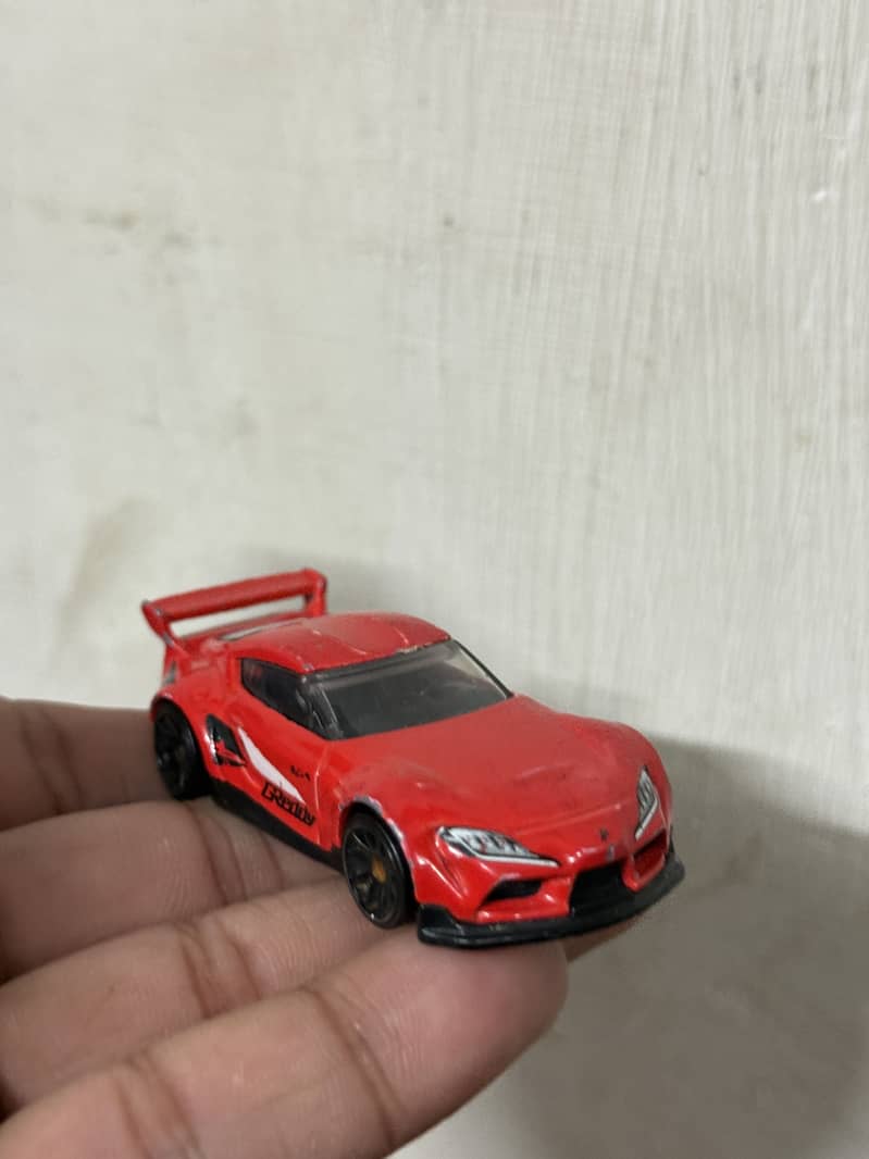 Hot wheels 16