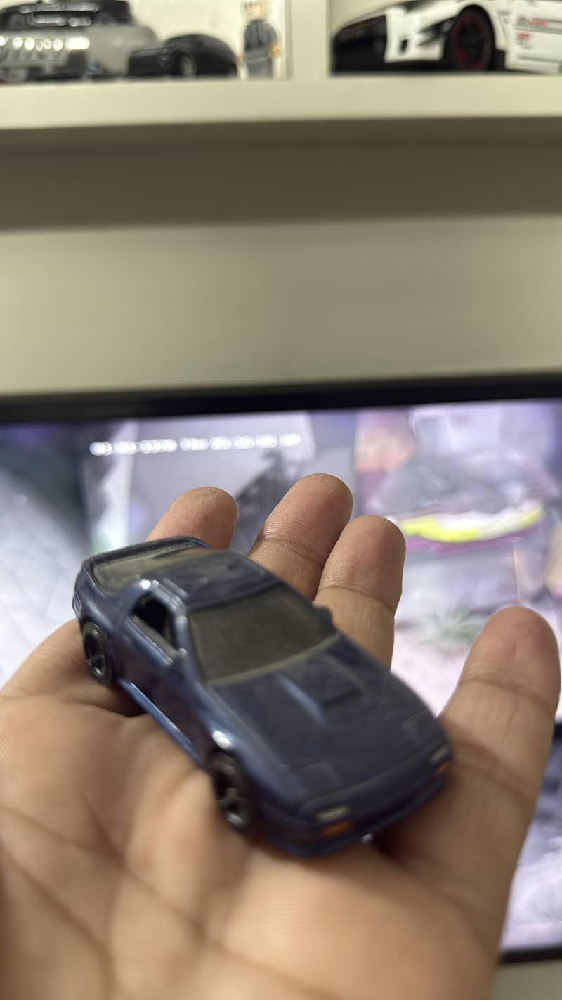 Hot wheels 18