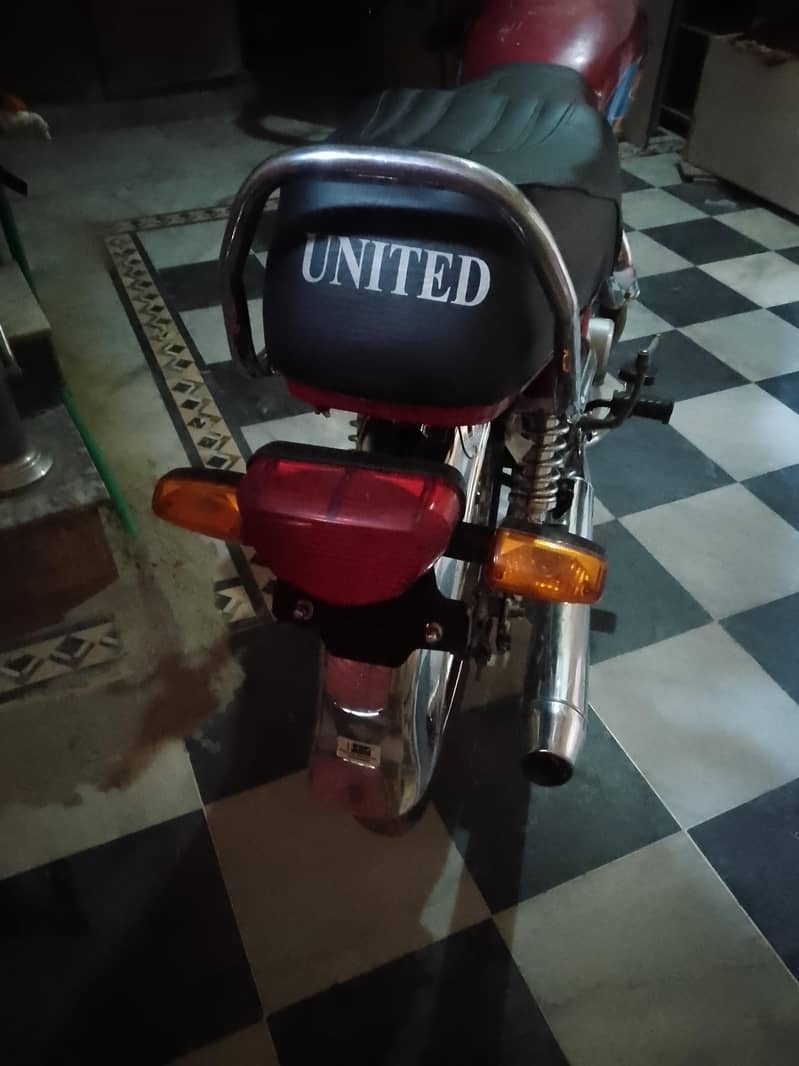United 70cc 3