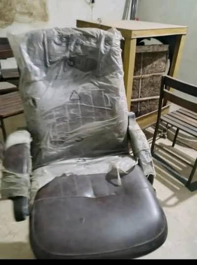 office chair available ha